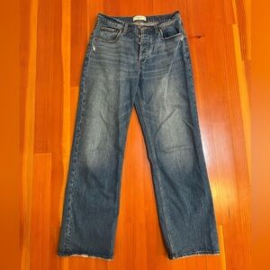 Abercrombie and fitch Low rise 90s baggy jean size 28